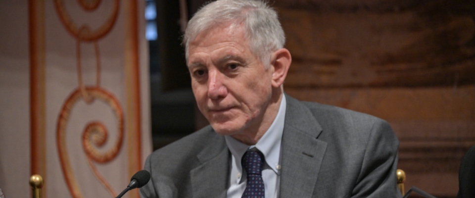 Il Professor Fabio Verna: “La Cina guida un nuovo ordine economico globale, l’Occidente deve reagire”
