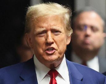Trump: "Rischiamo una guerra mondiale"