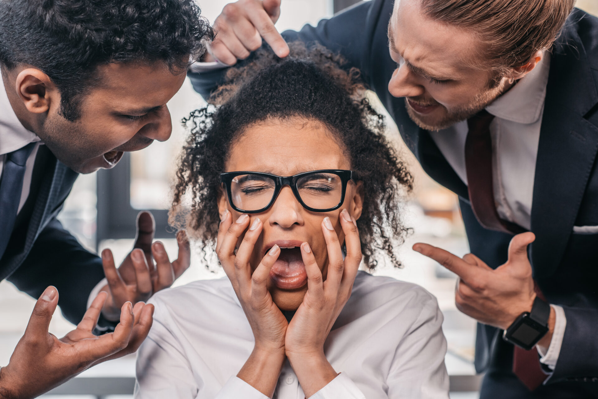 Mobbing sociale: quando il silenzio diventa violenza