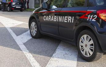 Napoli, lite all’esterno dell’ospedale: accusa un malore, si accascia e muore