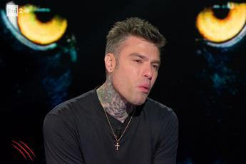 Fedez in lacrime a Belve: "Tre anni difficili, con Chiara non abbiamo retto"