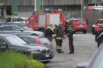 Esplosione Suviana, senza esito ricerche 4 dispersi. Sindacati oggi in piazza